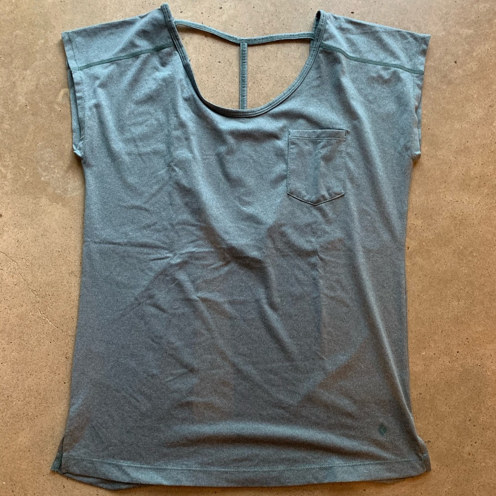 Black Diamond t-back t-shirt. Size small.